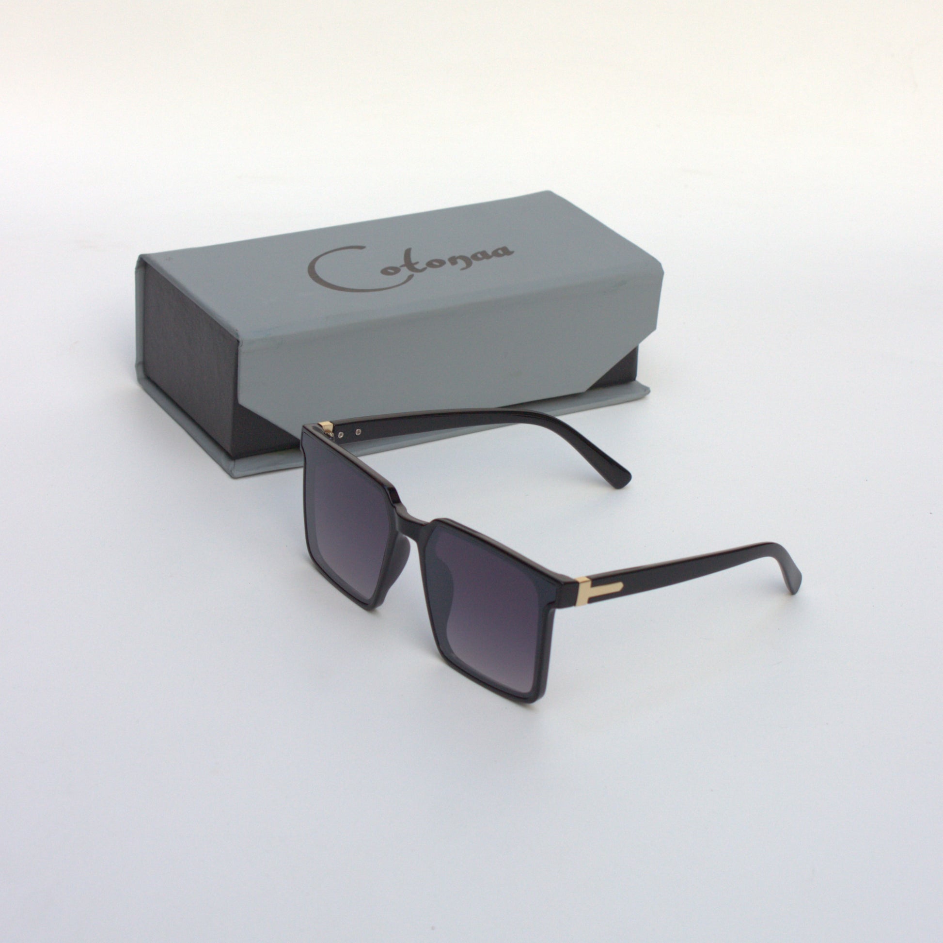 A-9084-Black-Square-Oversize-Sunglasses